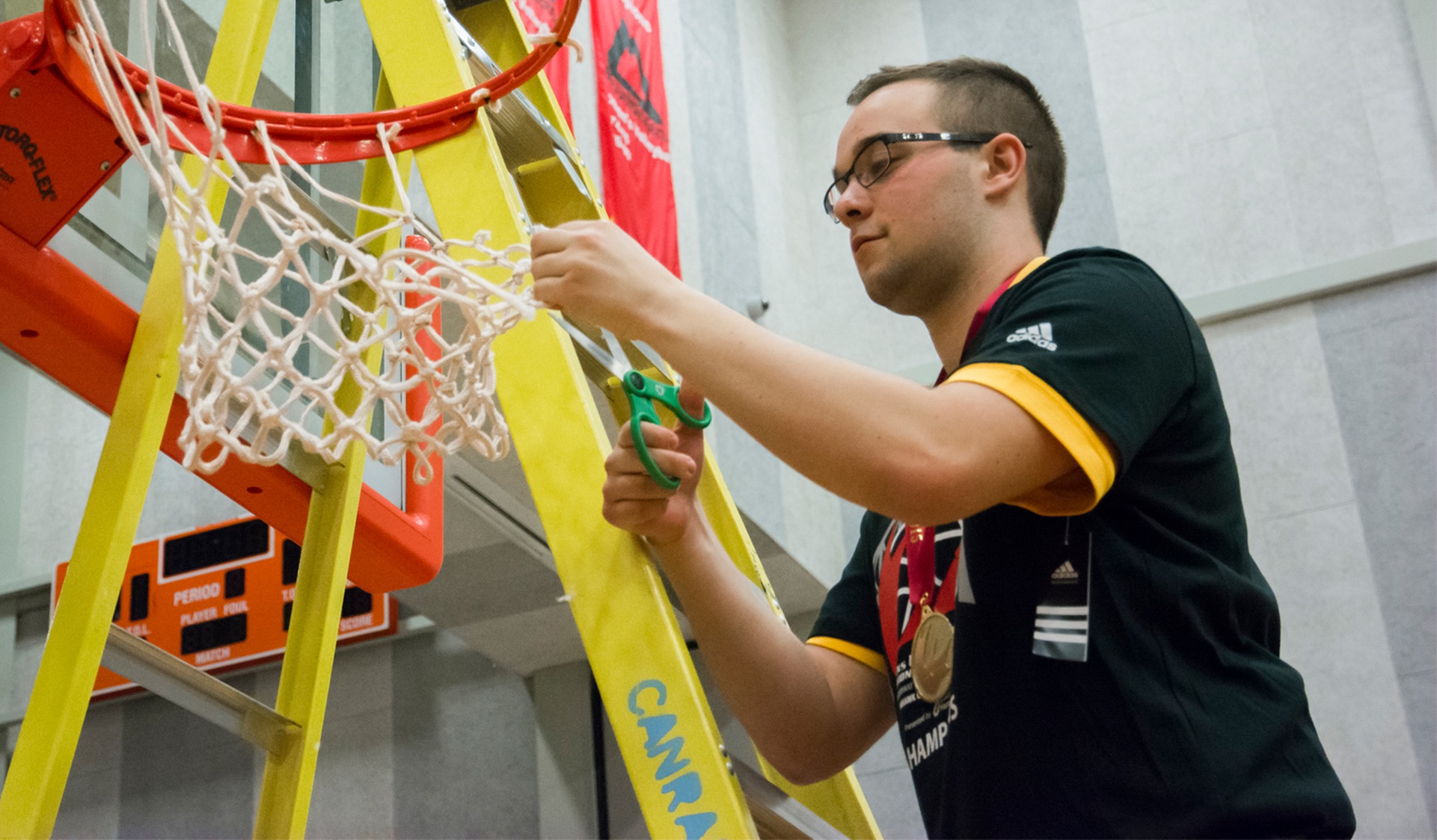 Eric Savage Returns To Hawks Staff in Varsity Coordinator Role