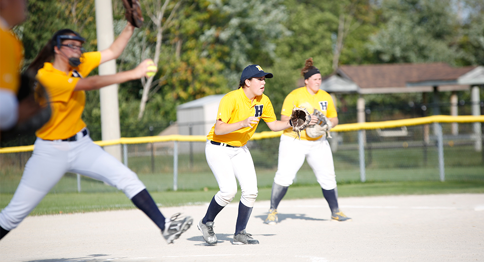 HAWKS PLAY SUNDAY AT MOHAWK WITH FIRST PLACE IN SIGHT