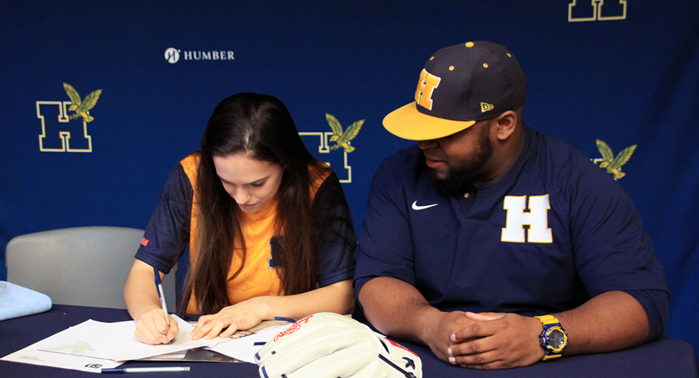 TEAM ONTARIO PLAYER SET TO JOIN HAWKS SOFTBALL