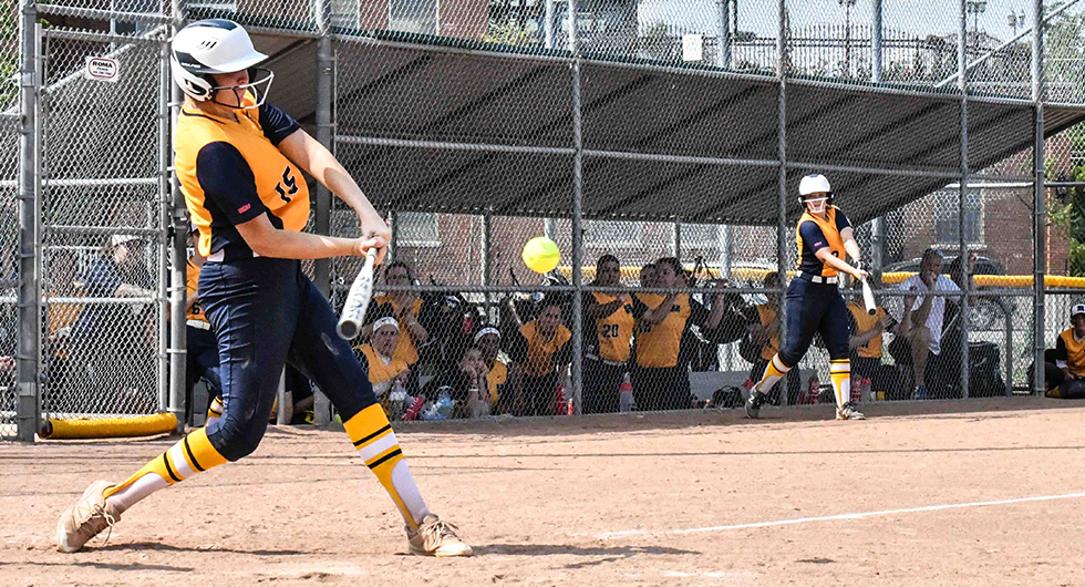 SOFTBALL SPLITS SEASON SET WITH DEFENDING CHAMPS