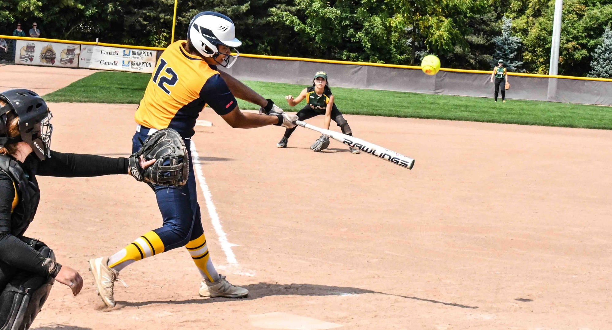 HAWKS SECURE SPLIT DAY AND WEEKEND WITH FINAL GAME WIN