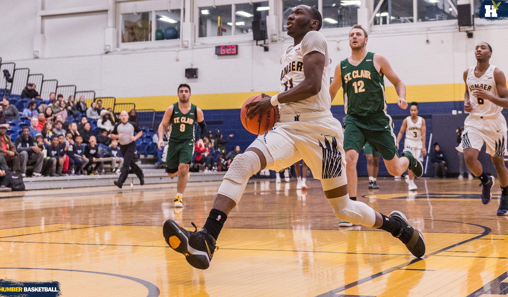 SECOND HALF BEGINS FOR No. 3 MEN'S BASKETBALL AT ST. CLAIR, LAMBTON