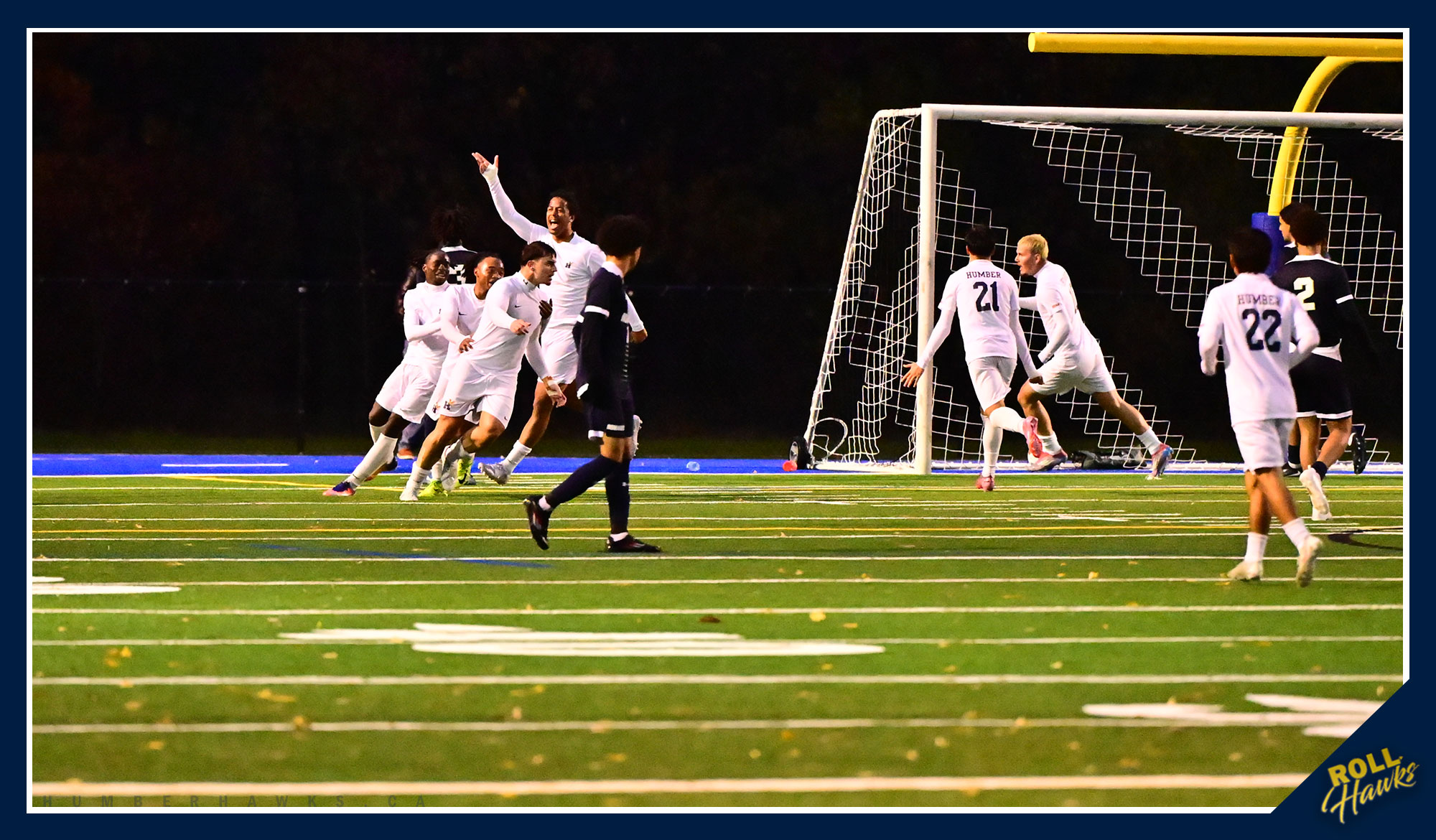Late tally from Fiore sends Men's Soccer to national semifinal