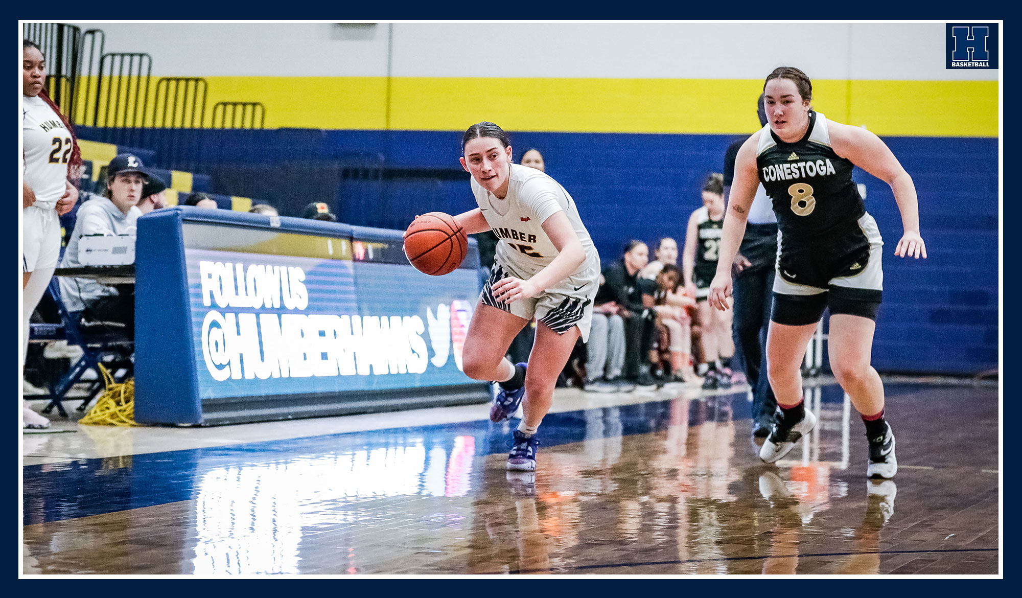 Sarah Baptie driving to the hoop