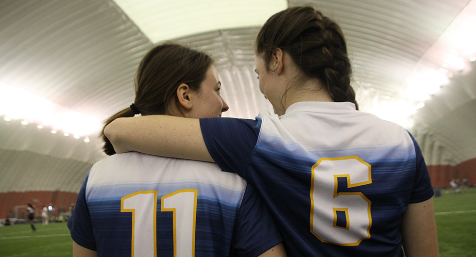 OPEN TRYOUTS FOR WOMEN'S INDOOR SOCCER ON TUESDAY