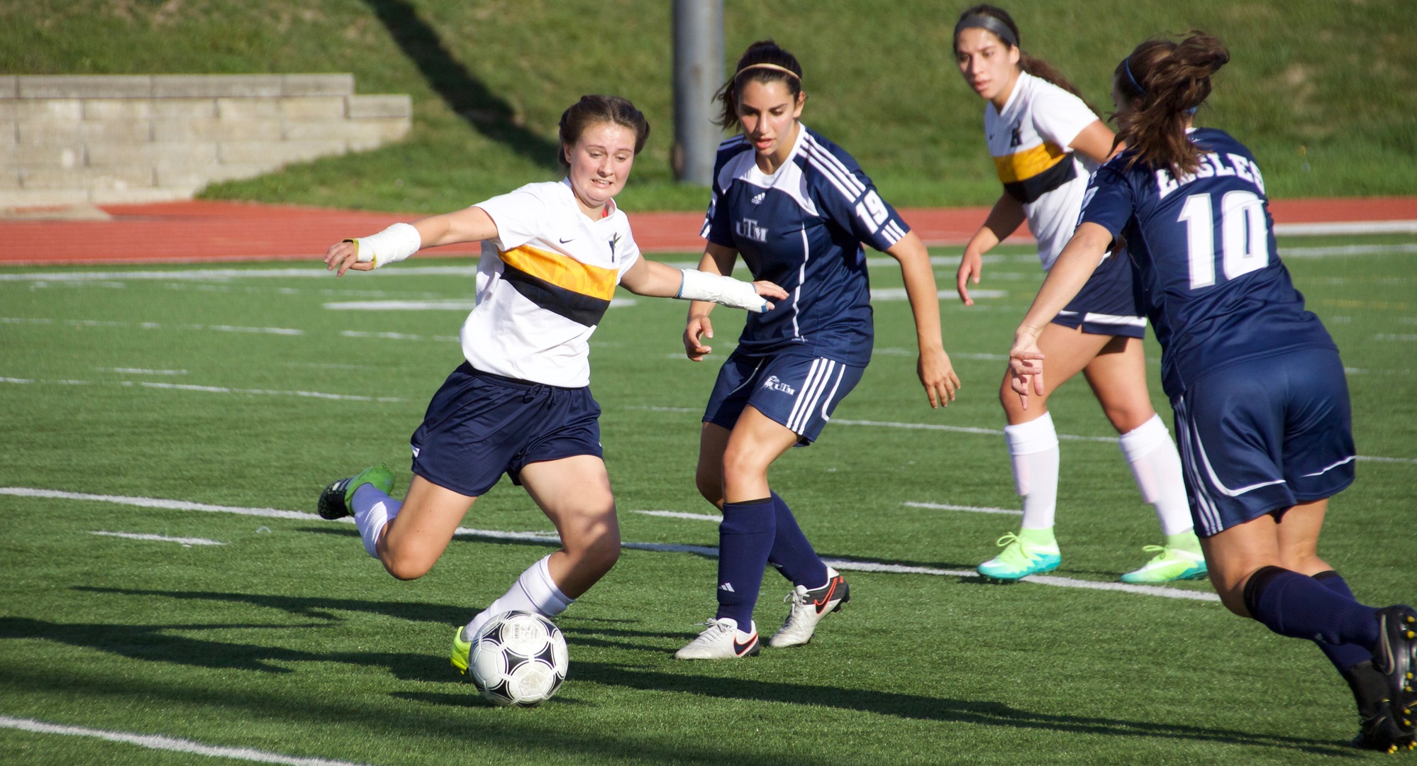 HAWKS DOMINATE IN 9-0 SEASON OPENING WIN OVER UTM