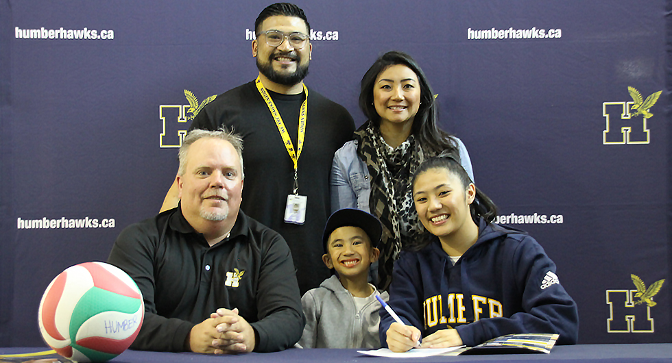 DEFENDING PROVINCIAL CHAMPIONS SIGN DANAE CAMPANA